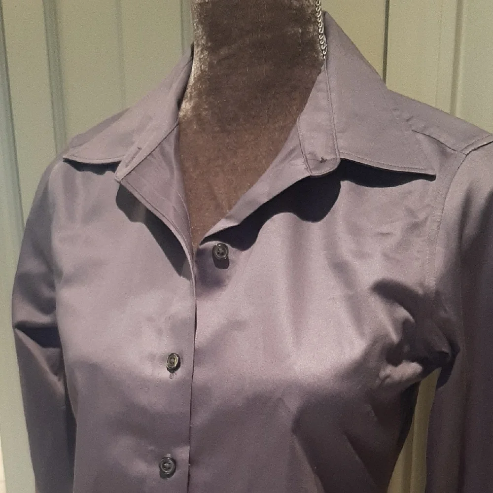 NWOT Banana🍌Republic SOFT Deep BLUE🗨NON-IRON FITTED🗨STRETCH Button Down SZ6P - Picture 2 of 9